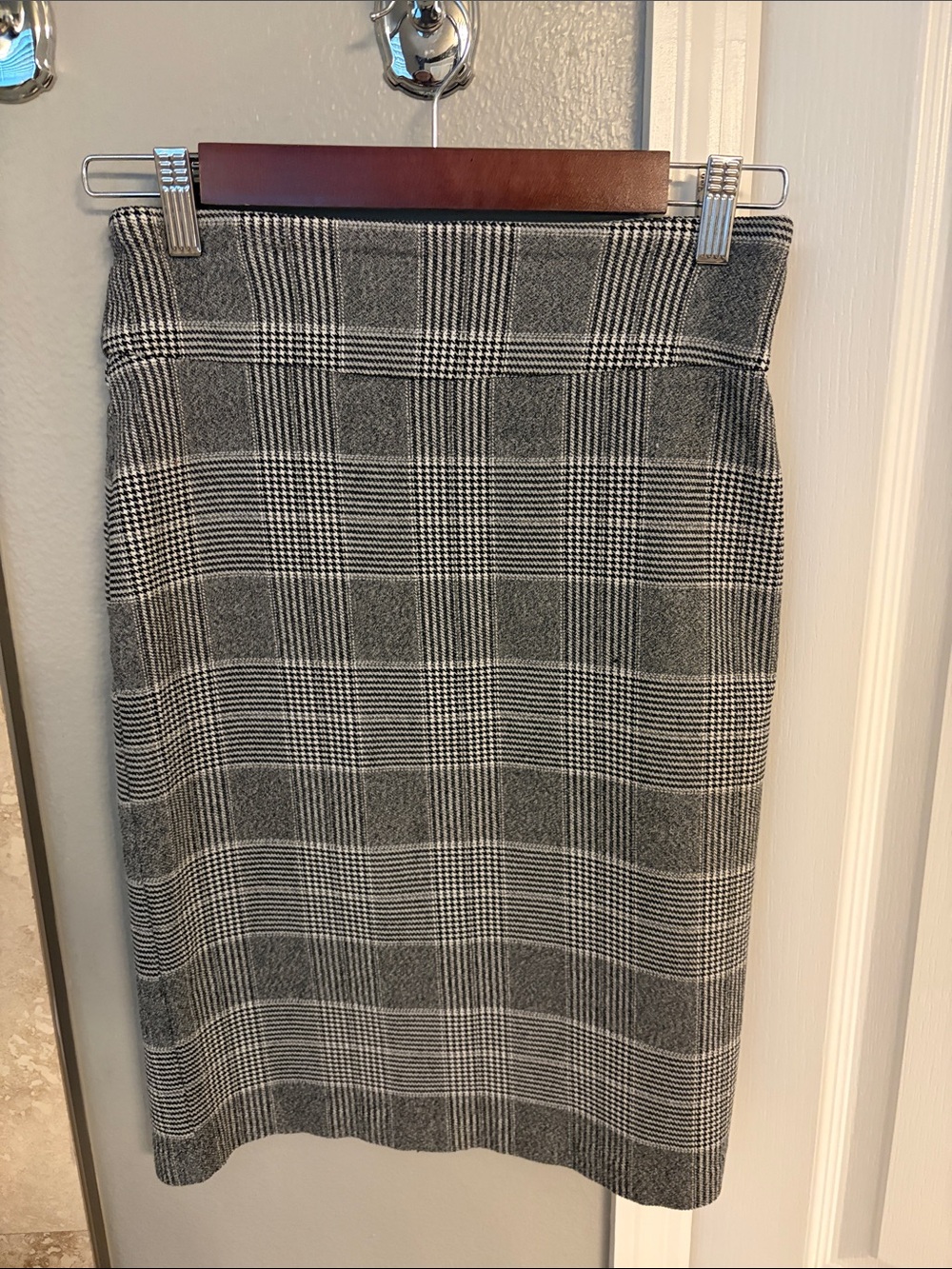 Soho Apparel Gray Plaid Pencil Skirt